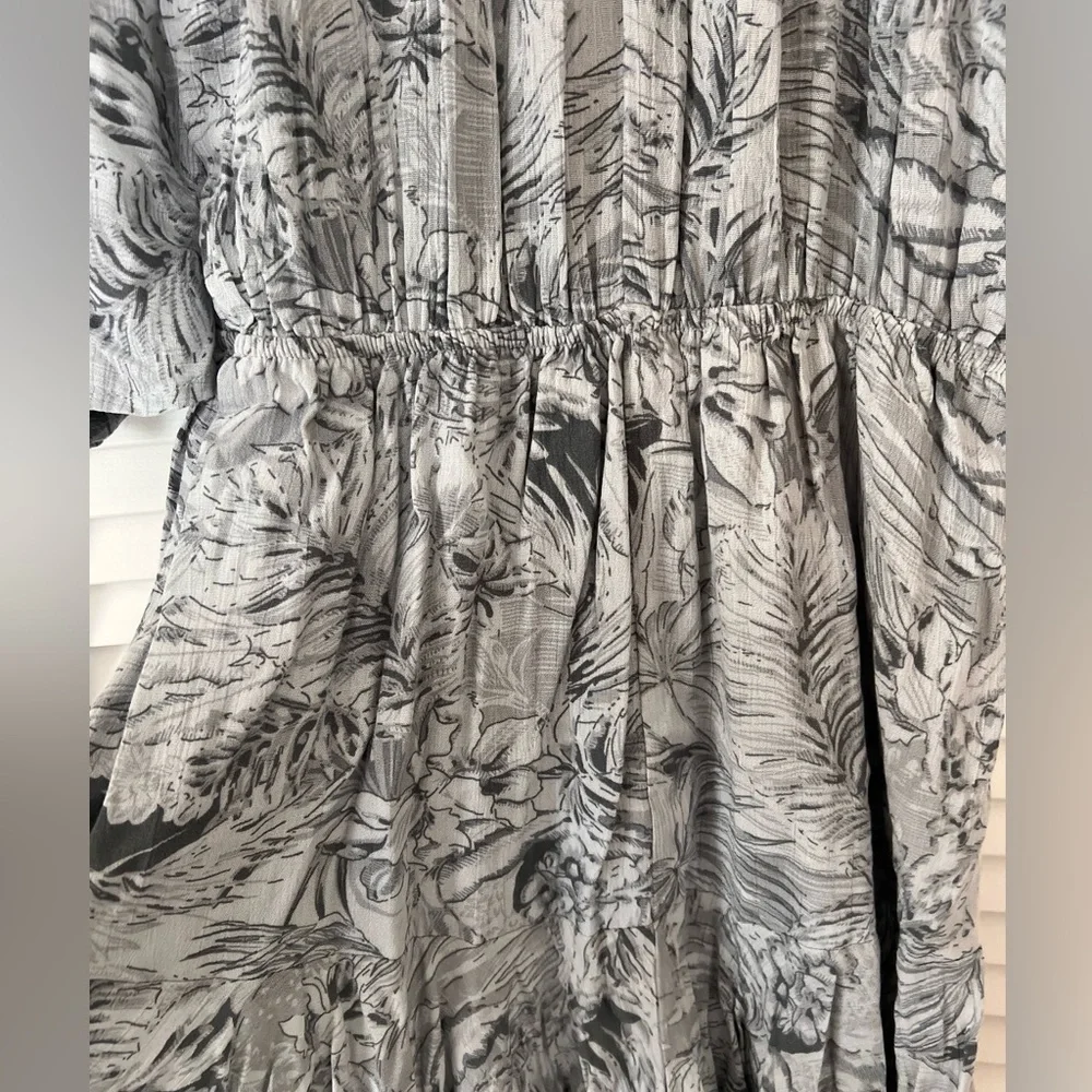 Gray Ruffled Romper - Picture 2 of 5